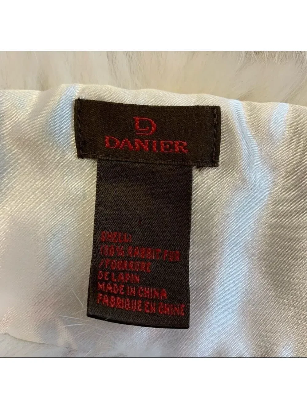 DANIER Ivory white rabbit fur ribbon collar